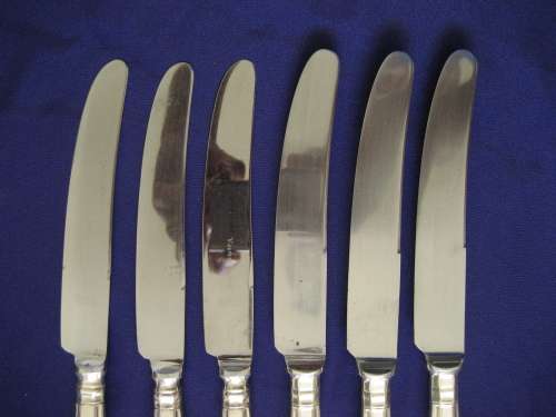 Six Kings Pattern Sheffield Silver Plate Handles Dessert / Small Table Knives Viners and Cooper Bros