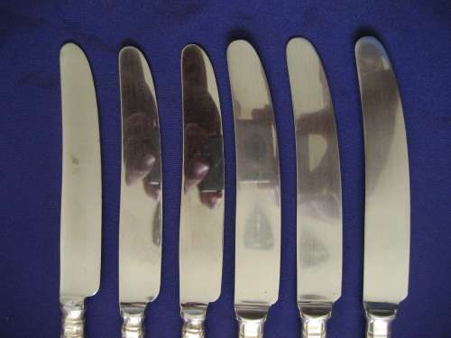 Six Kings Pattern Sheffield Silver Plate Handles Dessert / Small Table Knives Viners and Cooper Bros