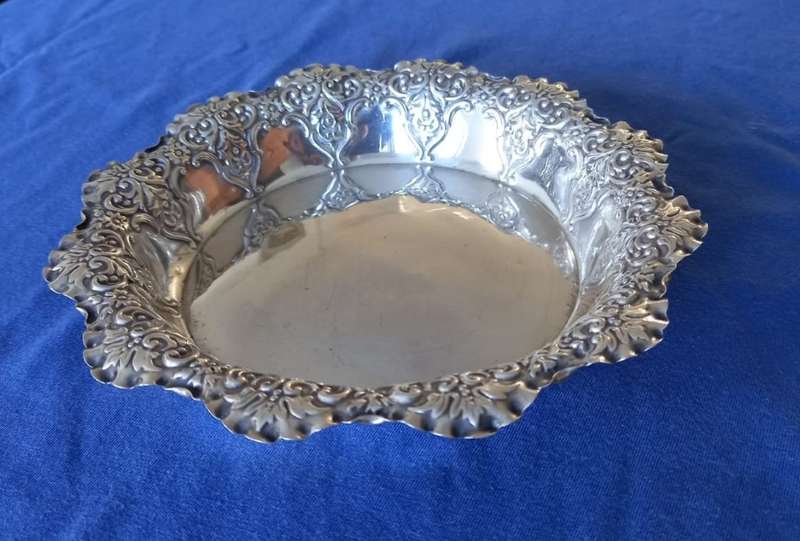 Solid Sterling Silver Dish Sheffield 1895 85 gm