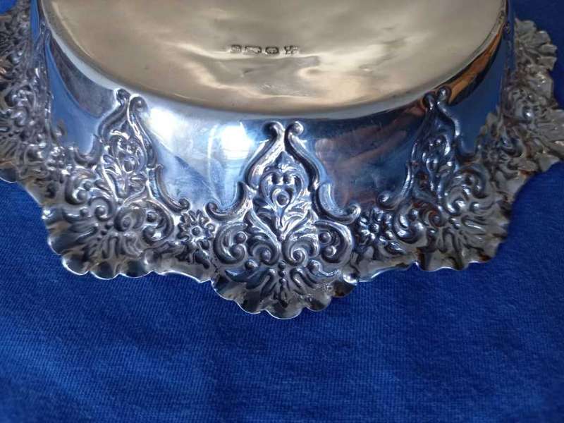 Solid Sterling Silver Dish Sheffield 1895 85 gm
