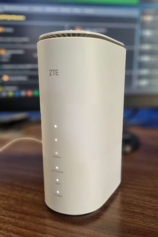 Unlocked ZTE MC888 5G Wifi 6 Router ZTE 5G CPE Indoor Router 3,8gbps