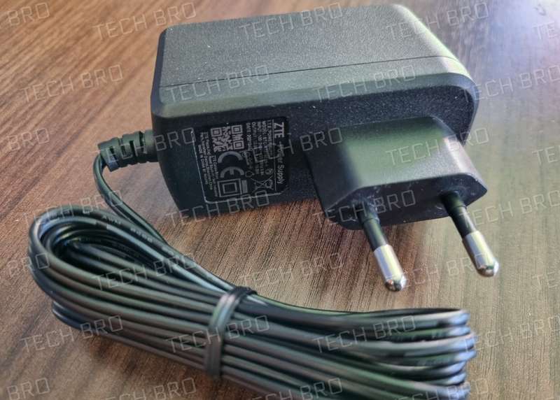 ZTE MC801A 5G Unlocked Indoor WiFi Router (All Networks)