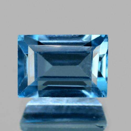 ABSOLUTELY STUNNING 100% NATURAL ICE  BLUE TOPAZ (PAIR)  0.50CTS