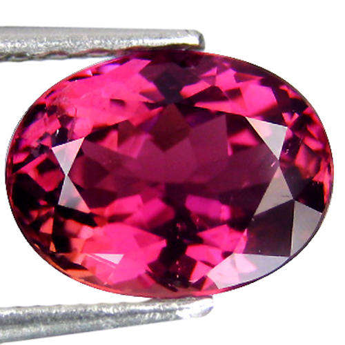 PRETTY OVAL CUT PINK MAGENTA 2.35ct