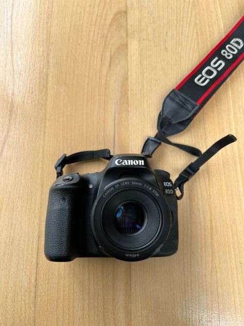 Canon EOS 80D 24.2MP