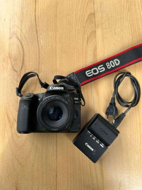 Canon EOS 80D 24.2MP