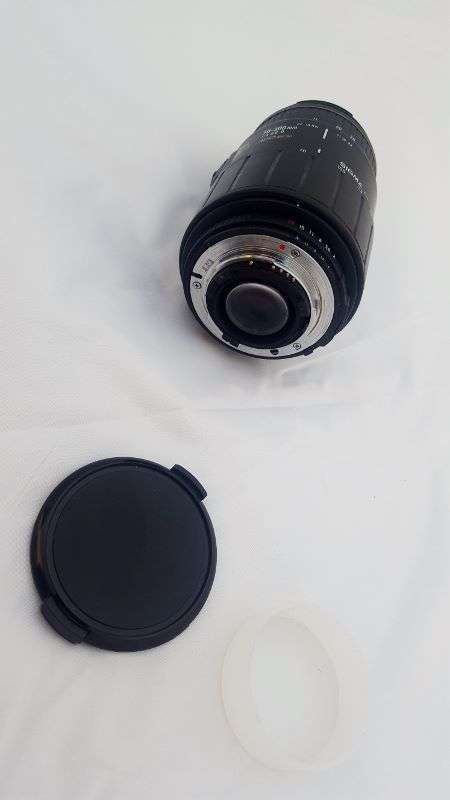 Sigma 70 - 300 lens for Nikon DSLR