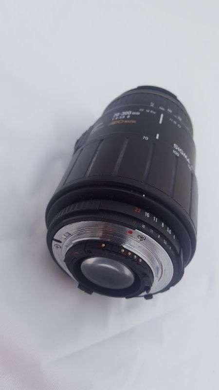 Sigma 70 - 300 lens for Nikon DSLR