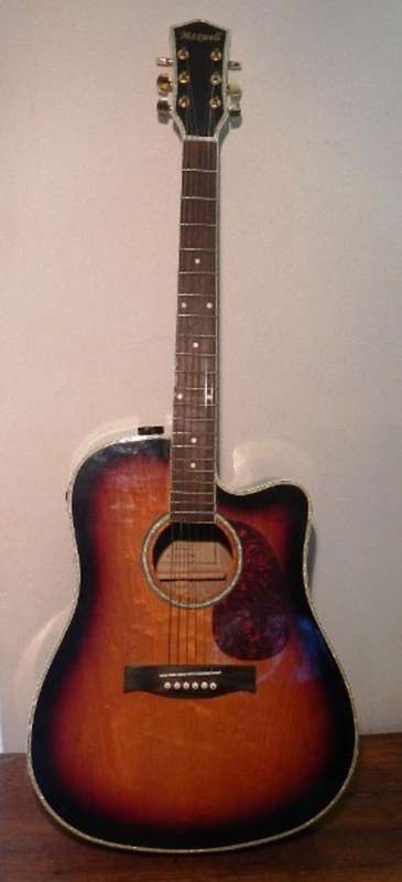 Acoustic electric guitar