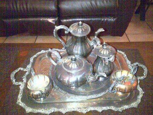 Silver teestel