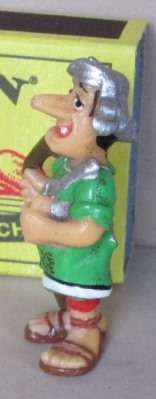KINDERJOY - ASTERIX - BEAT UP LEGIONARY