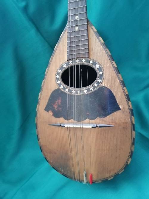 Neopolitan Mandolin