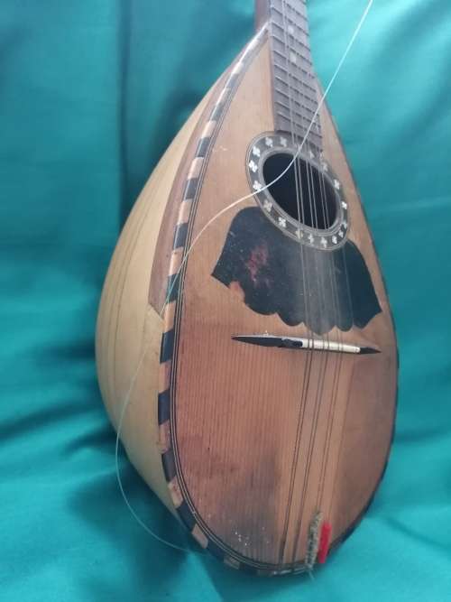 Neopolitan Mandolin