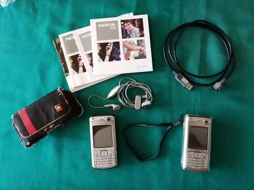 2 Nokia N70 Cellphones