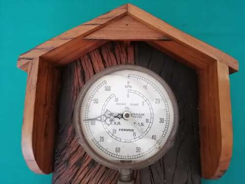 Ferris S.A.R. Vaccuum Guage converted into a Clock 1989