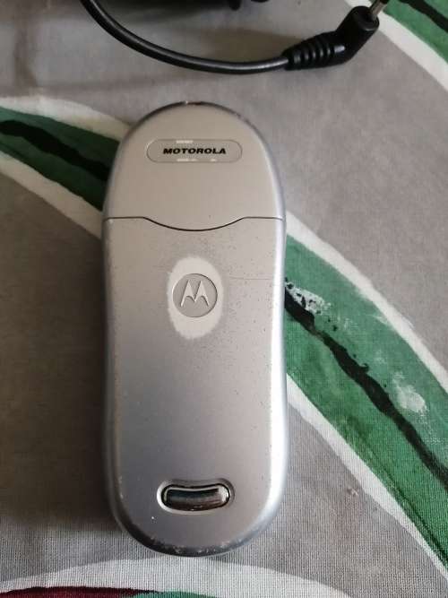 Motorola C300 Cellphone