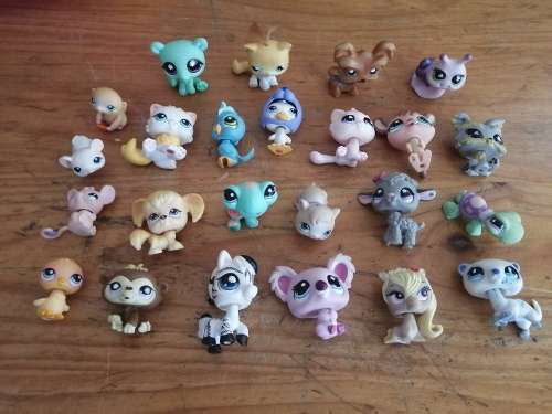 Lot of 24 various characters from The Littlest Pet Shop Collection
