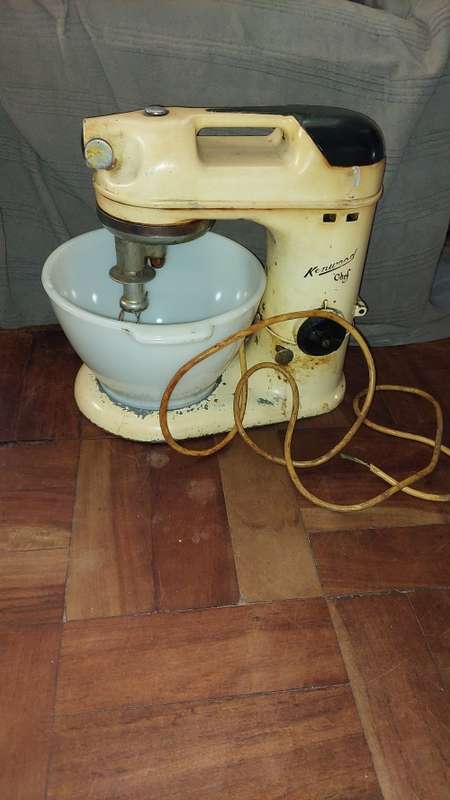 Antique Kenwood chef mixer A700