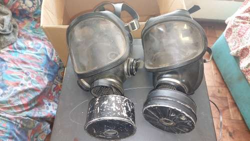 2 X Gas Masks Vispro And Auer