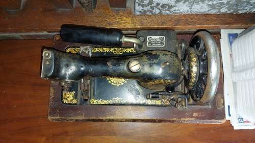 Jones sewing machine, manual (no electricity) from 1900s