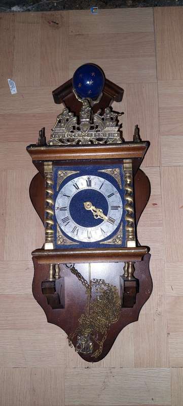 Vintage Dutch Nu Elck Syn Sin Wall Clock