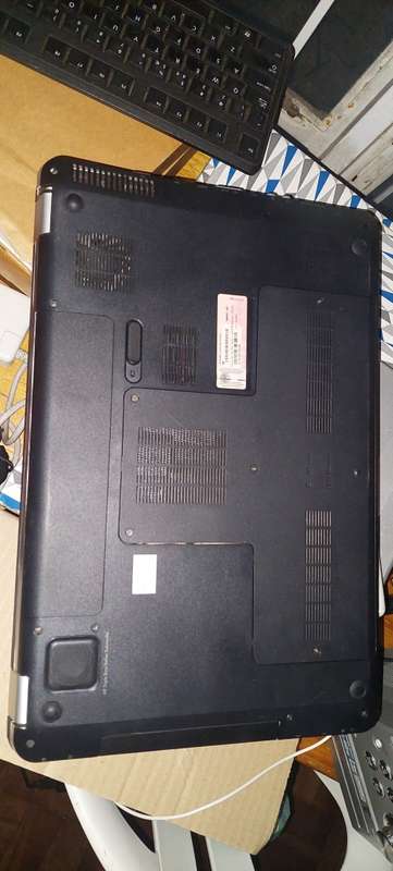 3x Laptops Hp (i7 Q720) Toshiba (dual Core) Sahara (Celeron M)