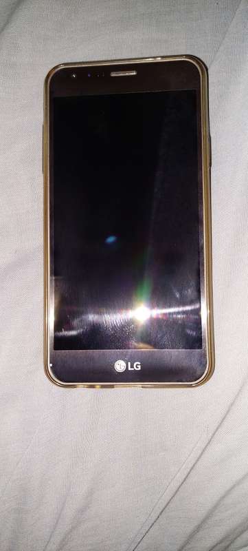 LG XCam Phone (not charging as spares)
