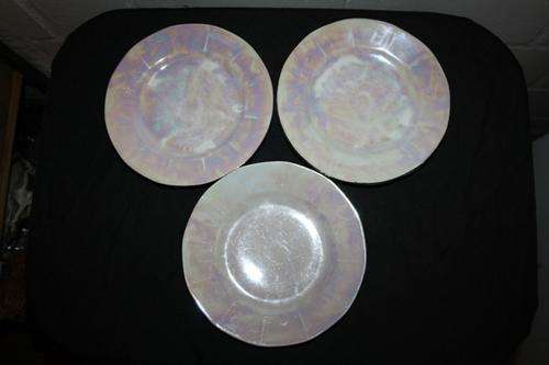 3 SMALL PLATES (MOTHER OF PEARL LOOK)
