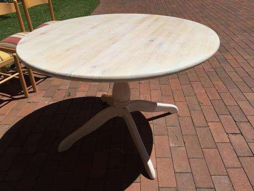 Round Dining Room Table (French White Wash)