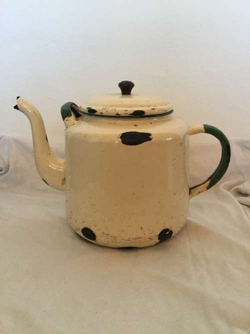Vintage enamel tea pot with lid