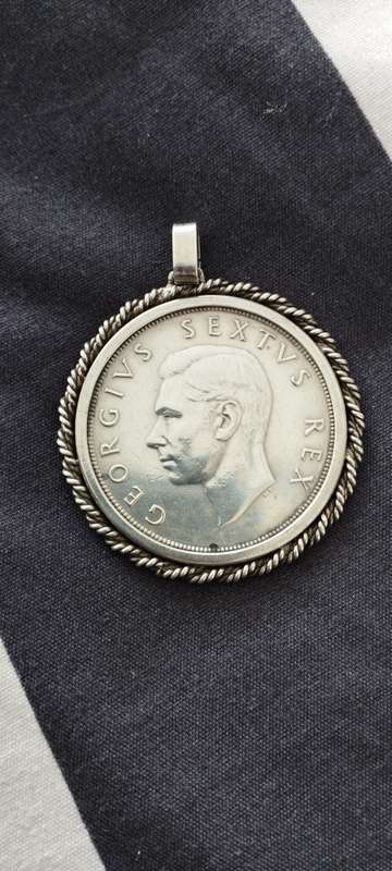 SILVER 1949 5 Shilling Pendant