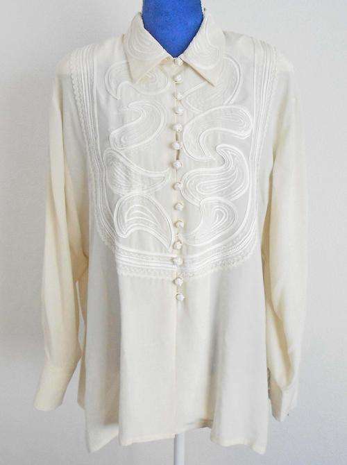 Vintage 80's Designer BETTY BARCLAY 100% Silk Blouse* Creme* Front Embroidery