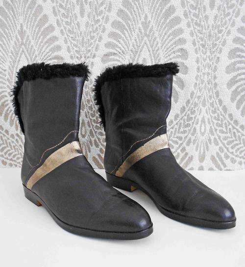 SALE!! Vintage 80's Leather Boots* Black & Gold* Size 5