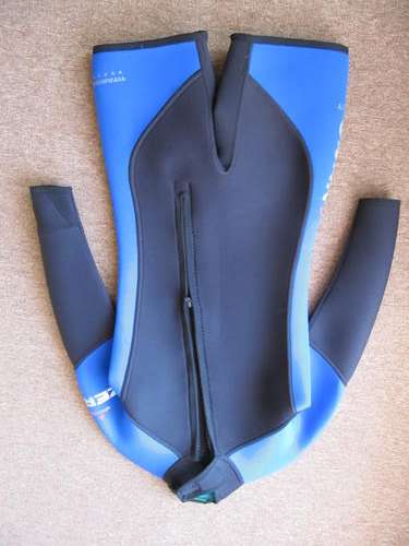 Ladies Zero Titanium Navy short leg Wetsuit - Like New!!!!