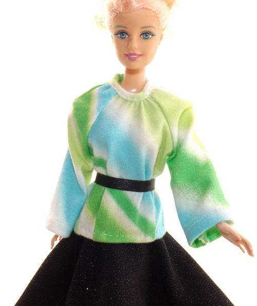 barbie balck full circle skirt lime and blue white t-shirt