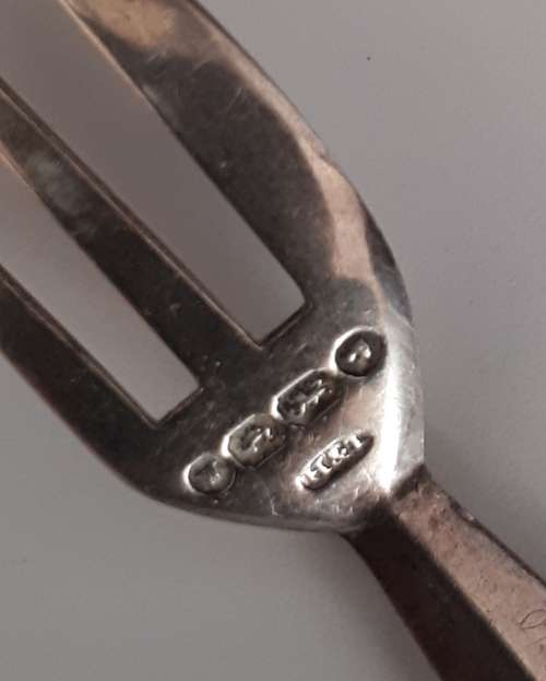 2 silver forks. Please read description
