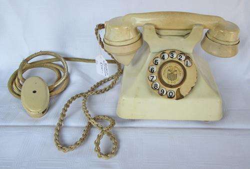 Vintage Siemens Telephone (Used in Northern Rhodsia GPO)