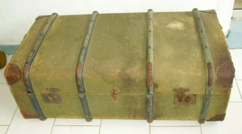 Aumy - Old Trunk