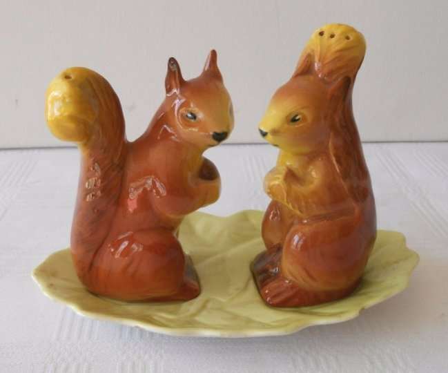 Aumy - Carlton Ware Salt & Pepper