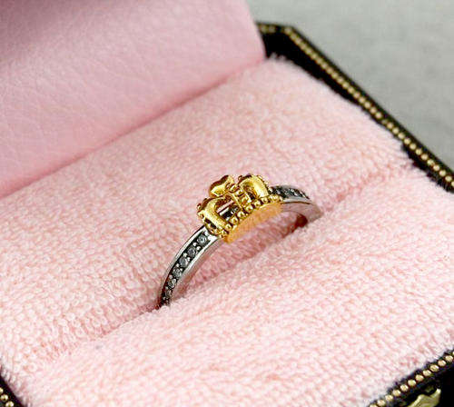Juicy Couture Crown Wish Ring