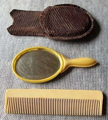 Vintage Tiny Comb and Mirror - Original Bag