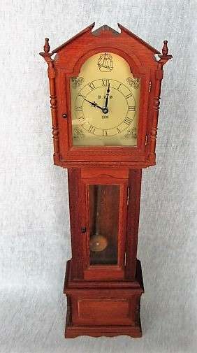 Grandfather Clock (Small Hand Crafted / Working)