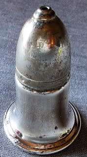 Salt or Pepper Pot - EPNS Patent 838157