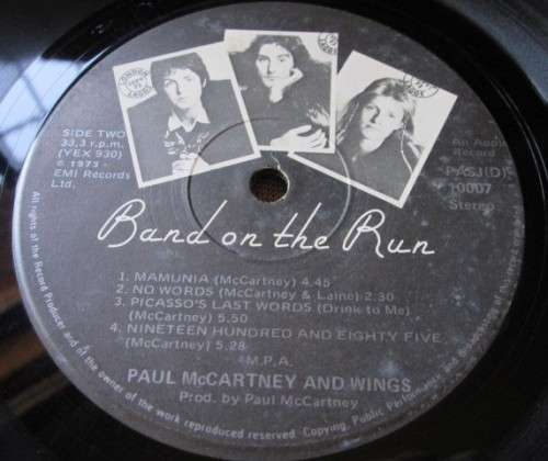 Paul McCartney and Wings Band on the Run (Including Poster) XEX 929-11/XEX 930-12