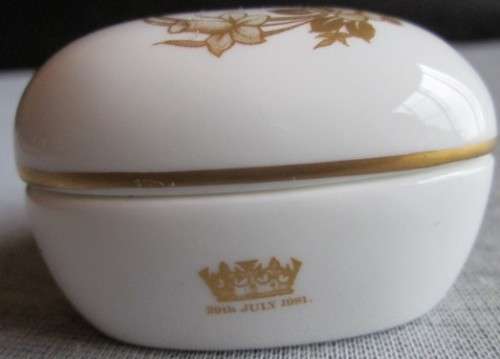 Oakley Chine Trinket Heart Box Charles and Diana