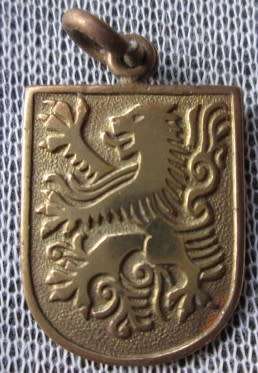 CREST PENDANT / BADGE