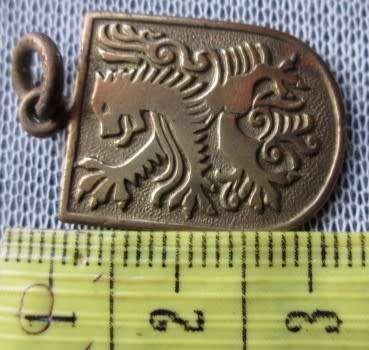 CREST PENDANT / BADGE