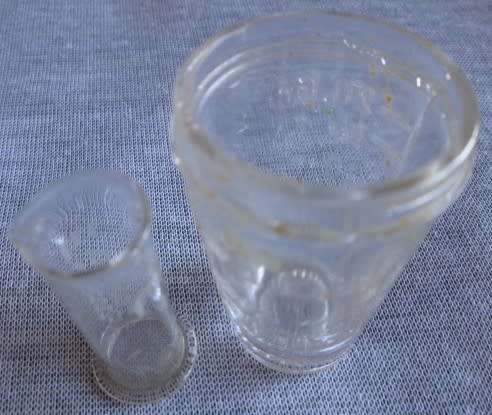 Medical Measures/Laboratory Glass x2 (Small)
