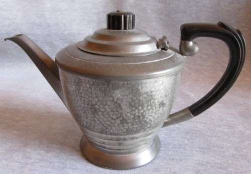Teapot Civic Teapot No 3368