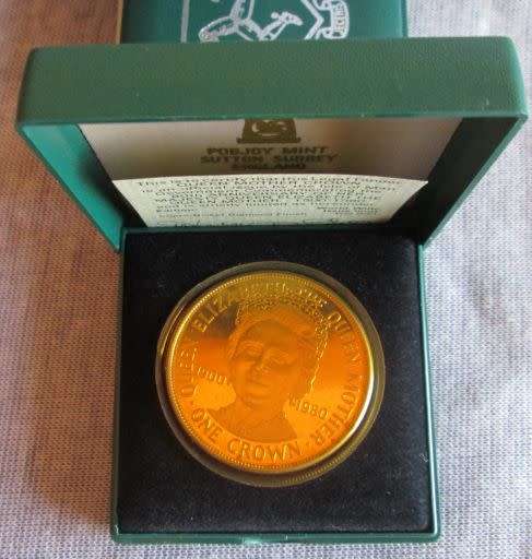 80th Anniversary of Majesty 1900-1980 One Crown Commemorative Cupro Nickel Diamond Polish